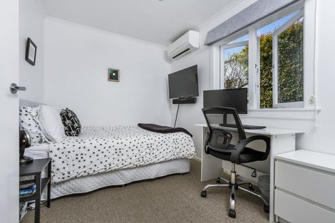 Photo of property in 63 Knights Road, Rothesay Bay, Auckland, 0630