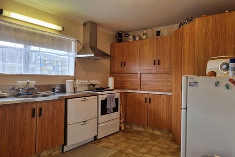 Photo of property in 2/2 Broadway, Waitara, 4320