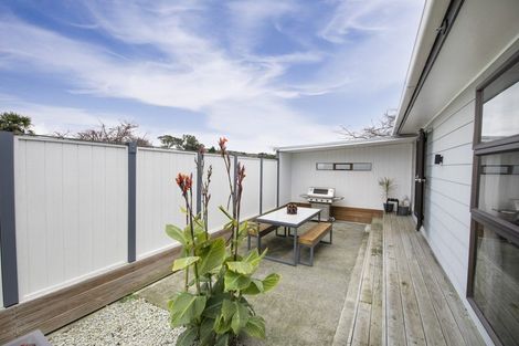 Photo of property in 1/11 Hetley Crescent, Taradale, Napier, 4112