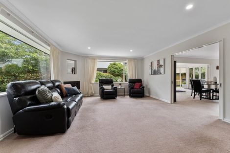 Photo of property in 11 Hoihere Place, Parklands, Christchurch, 8083