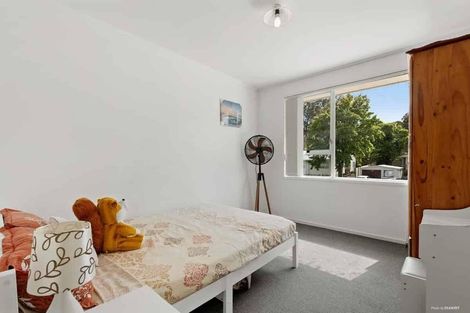 Photo of property in 21 Frobisher Way, Clendon Park, Auckland, 2103