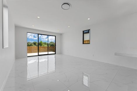 Photo of property in 9 John Gray Street, Papakura, 2110