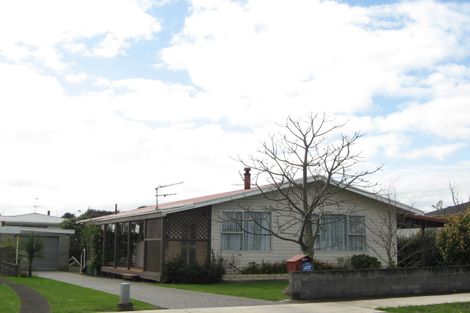 Photo of property in 64 Broadway, Waitara, 4320