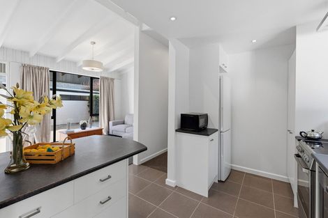 Photo of property in 2/67a Saint Albans Street, St Albans, Christchurch, 8014
