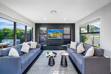 Photo of property in 73 Dynes Road, Rolleston, 7615