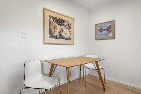 Photo of property in 4/83 Lake Road, Devonport, Auckland, 0622