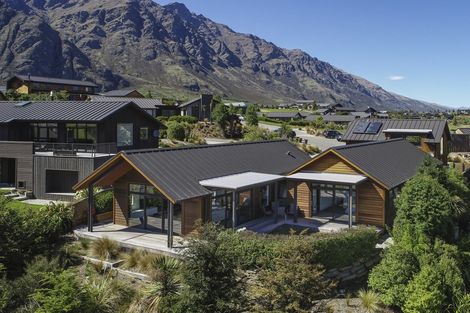 Photo of property in 5 Mckellar Drive, Jacks Point, Queenstown, 9371