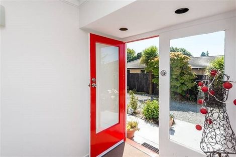 Photo of property in 103 Rattray Street, Riccarton, Christchurch, 8041