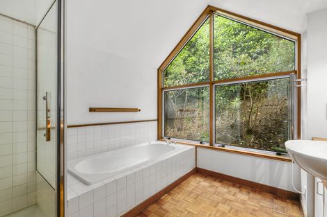 Photo of property in 18 Ivanhoe Road, The Cove, Dunedin, 9077