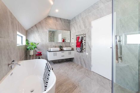 Photo of property in 18 Myland Drive, Hobsonville, Auckland, 0616