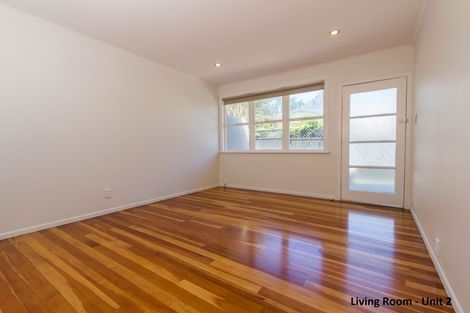 Photo of property in 11 Rewa Street, New Lynn, Auckland, 0600