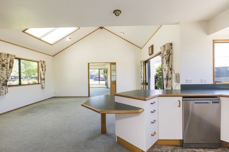 Photo of property in 16 Tudor Grove, Feilding, 4702