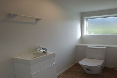 Photo of property in 25a Addison Drive, Glendene, Auckland, 0602