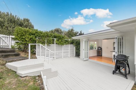 Photo of property in 10 Zealandia Road, Manly, Whangaparaoa, 0930