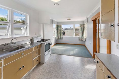 Photo of property in 14 Matai Street, Levin, 5510