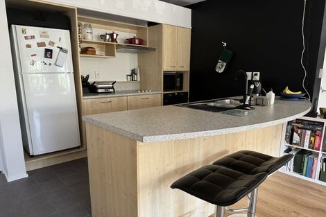 Photo of property in St Peters Apartments, 2e/192 Willis Street, Te Aro, Wellington, 6011