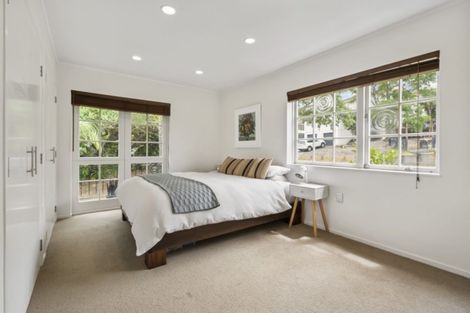 Photo of property in 53 Nui Mana Place, Te Atatu South, Auckland, 0610