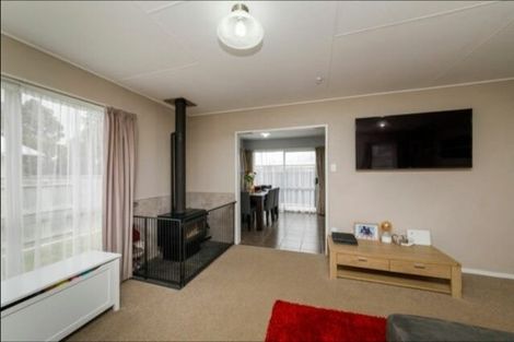 Photo of property in 8 Kaimanawa Street, Kelvin Grove, Palmerston North, 4414