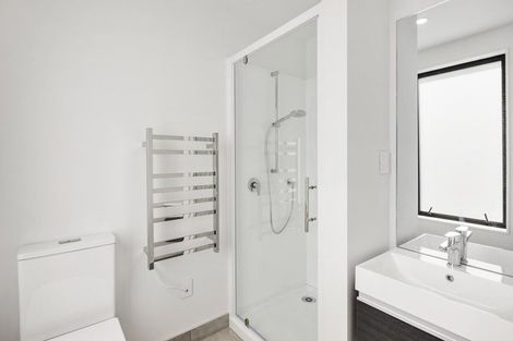 Photo of property in 12/166 Queens Drive, Lyall Bay, Wellington, 6022