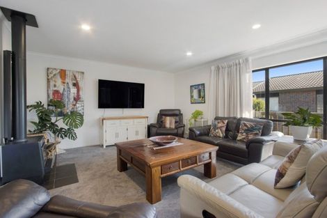 Photo of property in 19b Carisbrooke Street, Katikati, 3129