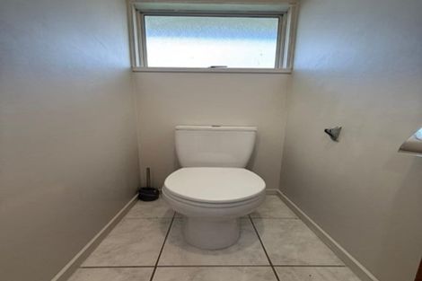 Photo of property in 101a Triangle Road, Massey, Auckland, 0614