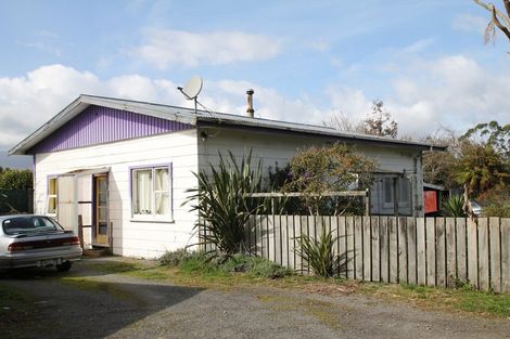 Photo of property in 98a Brougham Street, Westport, 7825