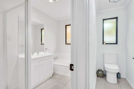 Photo of property in 30 Hoult Crescent, Monaco, Nelson, 7011