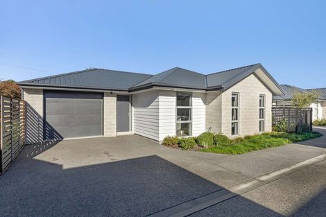 Photo of property in 8/3 Nyoli Street, Northcote, Christchurch, 8052