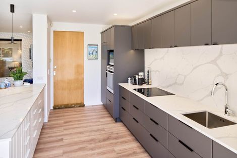 Photo of property in 1/16 Oriental Terrace, Oriental Bay, Wellington, 6011