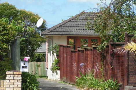 Photo of property in 1/123 Queen Street, Northcote Point, Auckland, 0627