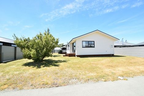 Photo of property in 22 Rhoboro Road, Twizel, 7901