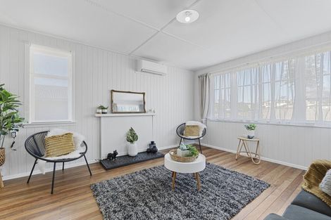 Photo of property in 6 Victoria Street, Waitara, 4320