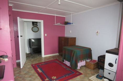 Photo of property in 153 Derby Street, Westport, 7825