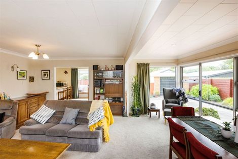 Photo of property in 18 Lane Place, Awapuni, Palmerston North, 4412