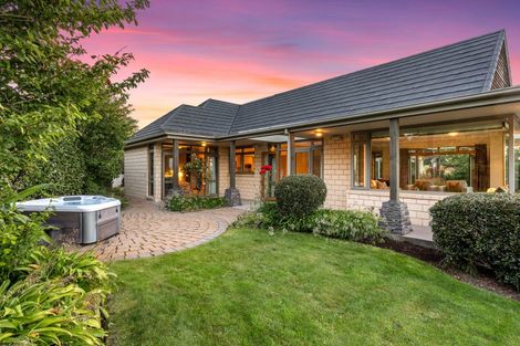Photo of property in 3 Watlings Place, Kennedys Bush, Christchurch, 8025