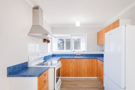 Photo of property in 18 Coromandel Court, Roslyn, Palmerston North, 4414