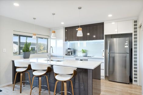 Photo of property in 64 Cirrus Way, Ranui, Auckland, 0612