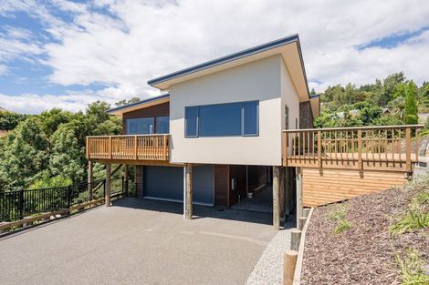 Photo of property in 17 Clairmont Heights, Stoke, Nelson, 7011