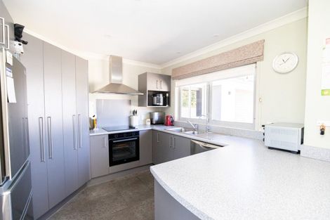 Photo of property in 27 Benner Drive, Ngatea, 3503