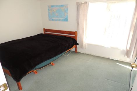 Photo of property in 18 Lavelle Road, Henderson, Auckland, 0612
