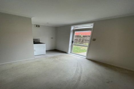 Photo of property in 30 Sorrel Crescent, Bucklands Beach, Auckland, 2012