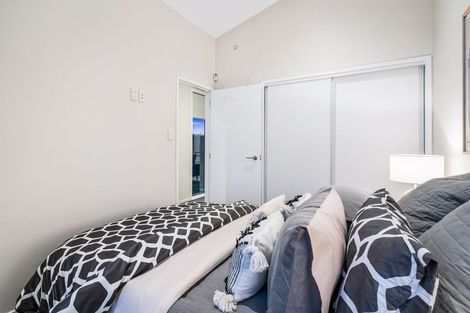 Photo of property in 7 Teal Way, Hobsonville, Auckland, 0616