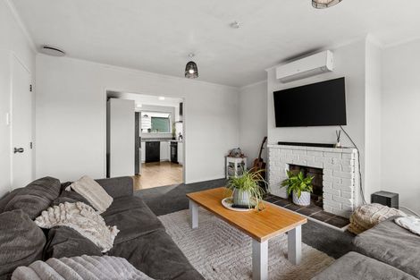 Photo of property in 32 Skerrett Crescent, Tamatea, Napier, 4112