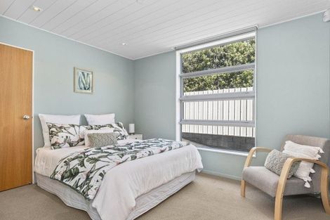 Photo of property in 99 Karewa Parade, Papamoa Beach, Papamoa, 3118