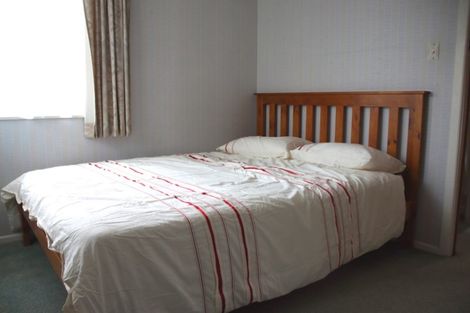 Photo of property in 16 Madison Place, Forrest Hill, Auckland, 0620