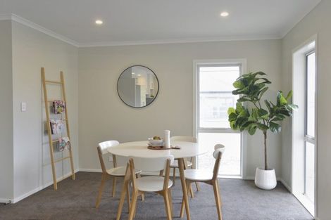 Photo of property in 60 Feist Street, Carterton, 5713