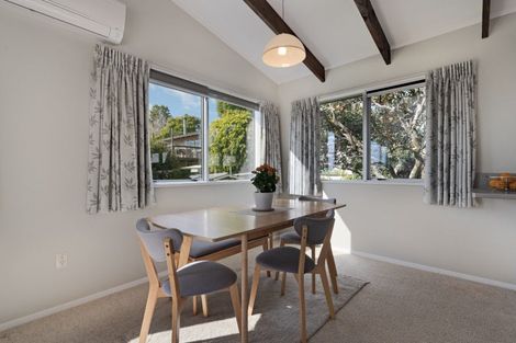 Photo of property in 33 Cumberland Crescent, Welcome Bay, Tauranga, 3112