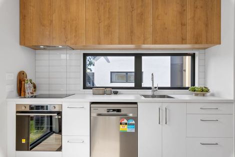 Photo of property in 15 Cameron Street, Sydenham, Christchurch, 8023