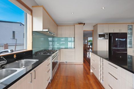 Photo of property in 1/22 Falstaff Place, Half Moon Bay, Auckland, 2012