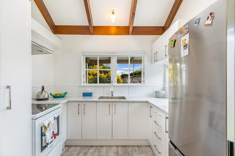 Photo of property in 1/10 Springbank Lane, Te Atatu Peninsula, Auckland, 0610